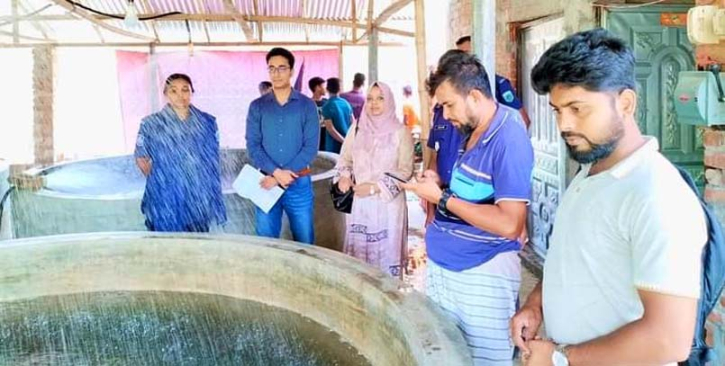 শাজাহানপুরে মৎস্য হ্যাচারি মালিককে জরিমানা শাজাহানপুরে মৎস্য হ্যাচারি মালিককে জরিমানা