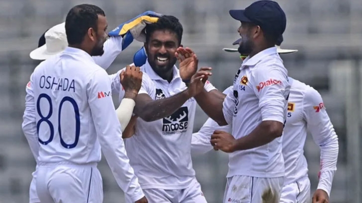 ৩ ওভারেই ঢাকা টেস্ট জিতে নিল শ্রীলংকা ৩ ওভারেই ঢাকা টেস্ট জিতে নিল শ্রীলংকা