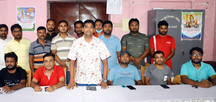 বগুড়ায় পৌর পূজা উদযাপন পরিষদের সভা ও বিশেষ প্রার্থণা বগুড়ায় পৌর পূজা উদযাপন পরিষদের সভা ও বিশেষ প্রার্থণা
