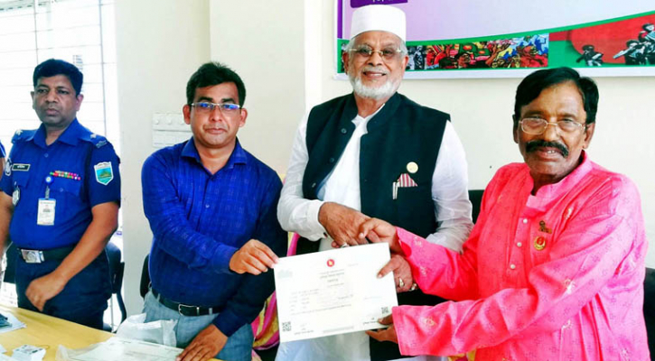 ধুনটে বীর মুক্তিযোদ্ধারা পেলো ডিজিটাল সন ধুনটে বীর মুক্তিযোদ্ধারা পেলো ডিজিটাল সন