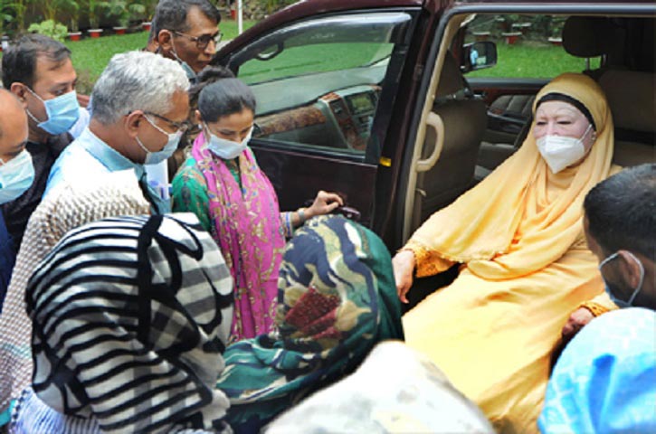 খালেদা জিয়ার পাশে জাহিয়া-জাইফা খালেদা জিয়ার পাশে জাহিয়া-জাইফা