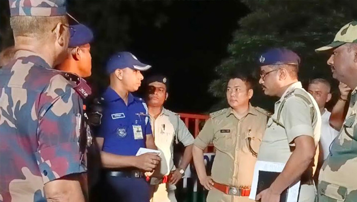 ভারতের সাবেক মন্ত্রীর মরদেহ বুড়িমারী স্থলবন্দর দিয়ে হস্তান্তর