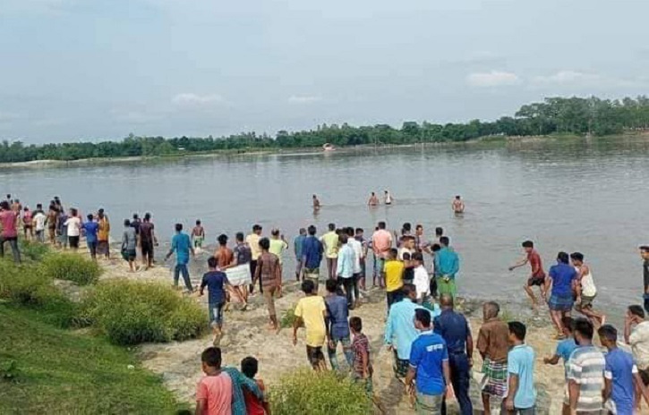 পঞ্চগড়ে নৌকাডুবিতে ২৪ প্রাণহানি: তদন্ত কমিটি গঠন পঞ্চগড়ে নৌকাডুবিতে ২৪ প্রাণহানি: তদন্ত কমিটি গঠন