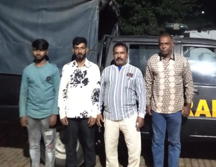 বগুড়ায় ইয়াবা, মদ ও বিয়ারসহ গ্রেফতার ৫ বগুড়ায় ইয়াবা, মদ ও বিয়ারসহ গ্রেফতার ৫