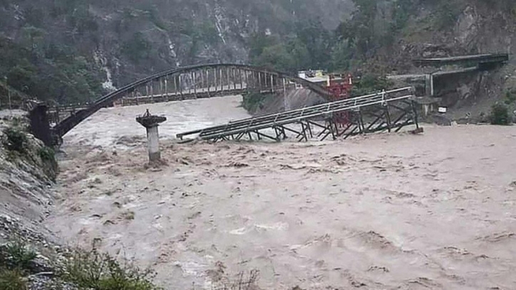 ভারতে উত্তরাখণ্ডে ভারী বৃষ্টিতে সৃষ্ট বন্যায় নিহত বেড়ে ৪৬ ভারতে উত্তরাখণ্ডে ভারী বৃষ্টিতে সৃষ্ট বন্যায় নিহত বেড়ে ৪৬