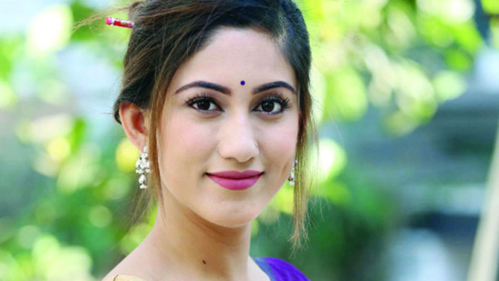 বিয়ের জন্য কেমন ছেলে চান সাফা কবির? বিয়ের জন্য কেমন ছেলে চান সাফা কবির?