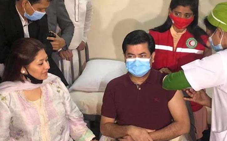 সস্ত্রীক করোনায় আক্রান্ত মেয়র তাপস সস্ত্রীক করোনায় আক্রান্ত মেয়র তাপস